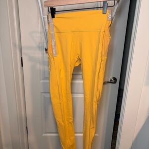 Outdoor voices outdoor yellow hiking leggings with pockets size small